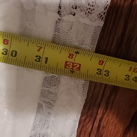 Lace dress fully lined - Picture 11 of 11